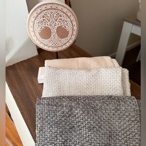 BUNDLE DECOR- Neutral pillow covers and table decor